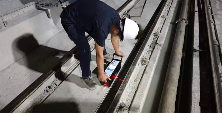 采用阵列超声法检测预制仰拱块填充层缺陷